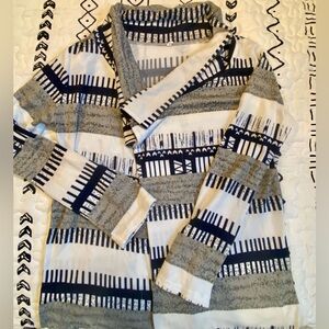 Beautiful waistcoat with nice design, Size Medium, gray/white and blue color.